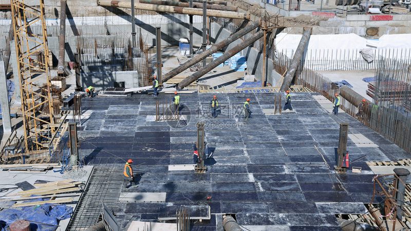 农村自建房基础施工价格之谜：揭秘影响因素与合理预算